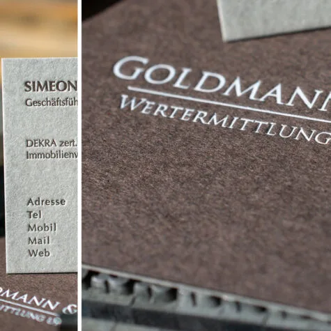 Mit der alten Buchbinderkunst können wir nicht nur zwei, sondern auch drei oder mehrere Papiere zusammen kaschieren und dadurch individuelle Erscheinungsformen kreieren. Wir können auch Papiersorten mit verschiedenen Farben, Grammaturen und Texturen kaschieren.